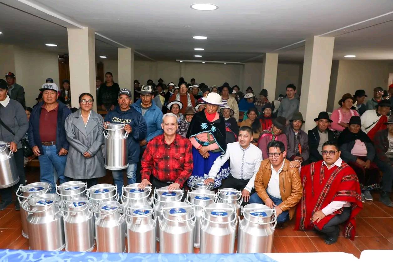 ENTREGA DE 100 CANTARILLAS QUE FORTALECEN EL DESARROLLO PRODUCTIVO